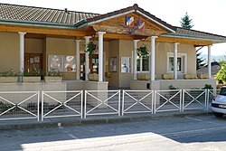 Mairie Auberives-en-Royans 2011-10-04-008